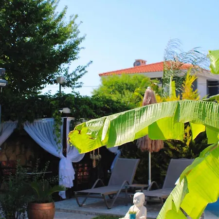 Odabasi Su Alacati Hotell *